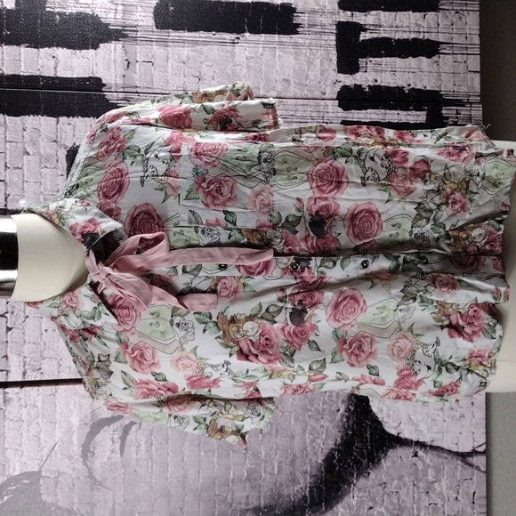 Her Universe Disney Beauty & The Beast Rose Woven Button-Up Sz 4X - Picture 3 of 6
